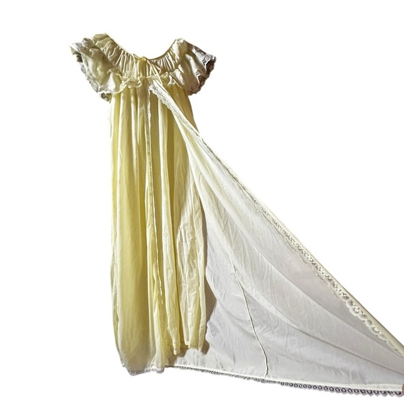 VINTAGE, yellow vintage peignoir, Small - Picture 7 of 9